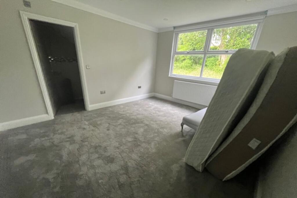 The Beeches, 26 Whalley Road, Wilpshire, Blackburn, BB1 9JT