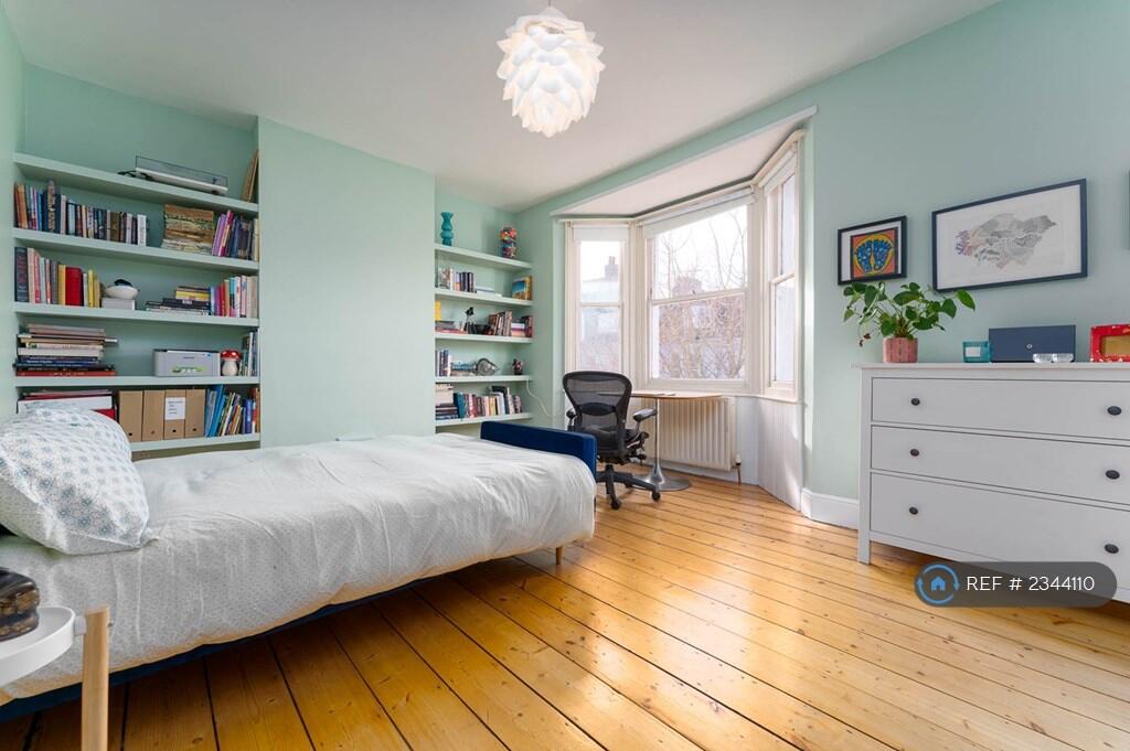 Double Bedroom 2