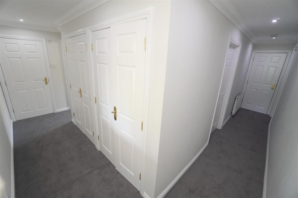 hallway.jpg
