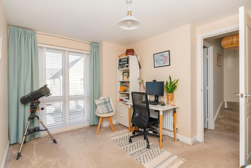 2A4RPY - Bedroom A.jpg