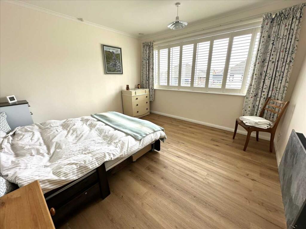 Bedroom (front)