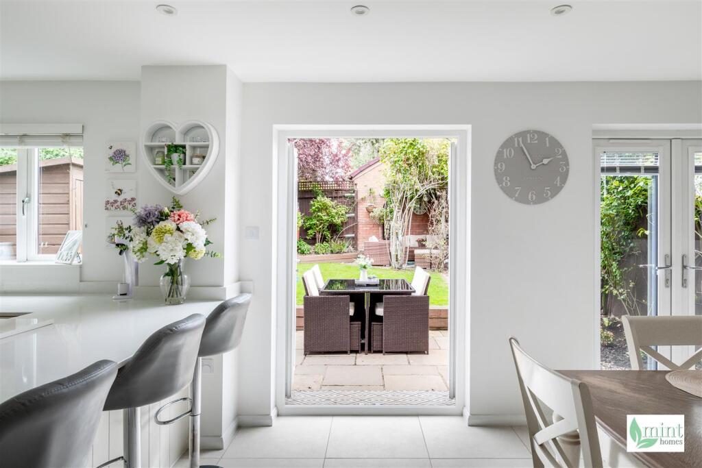 Watermark - 24 Palmer Crescent-33.jpg