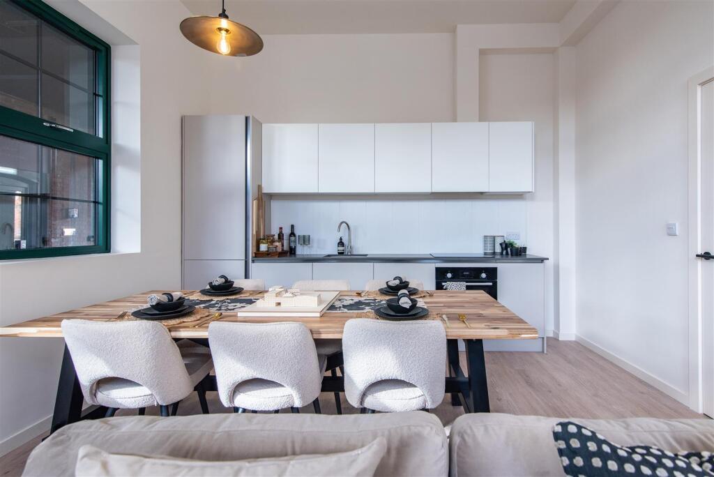 Victoria Ribbon-9.jpg