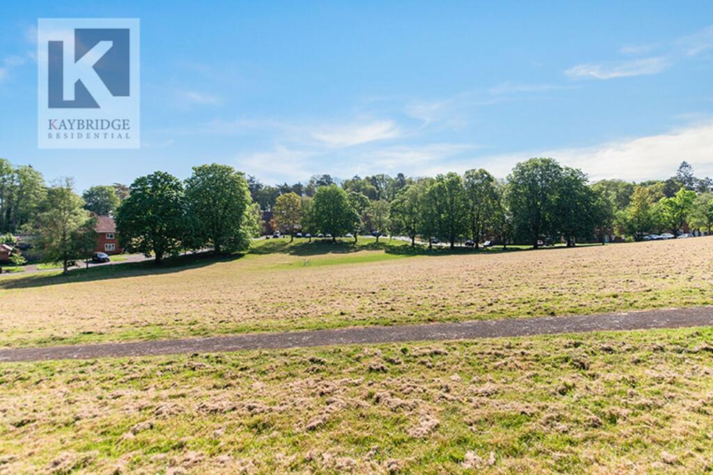 Dale View, Headley - KT18 6EH