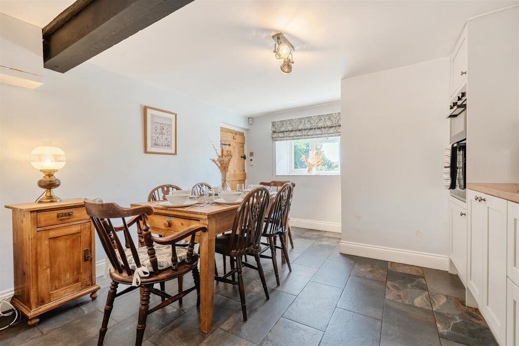 Breakfast Room