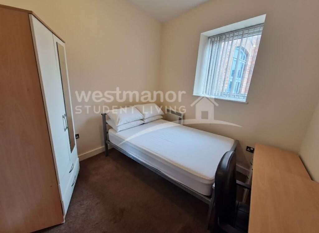 FLAT 17
