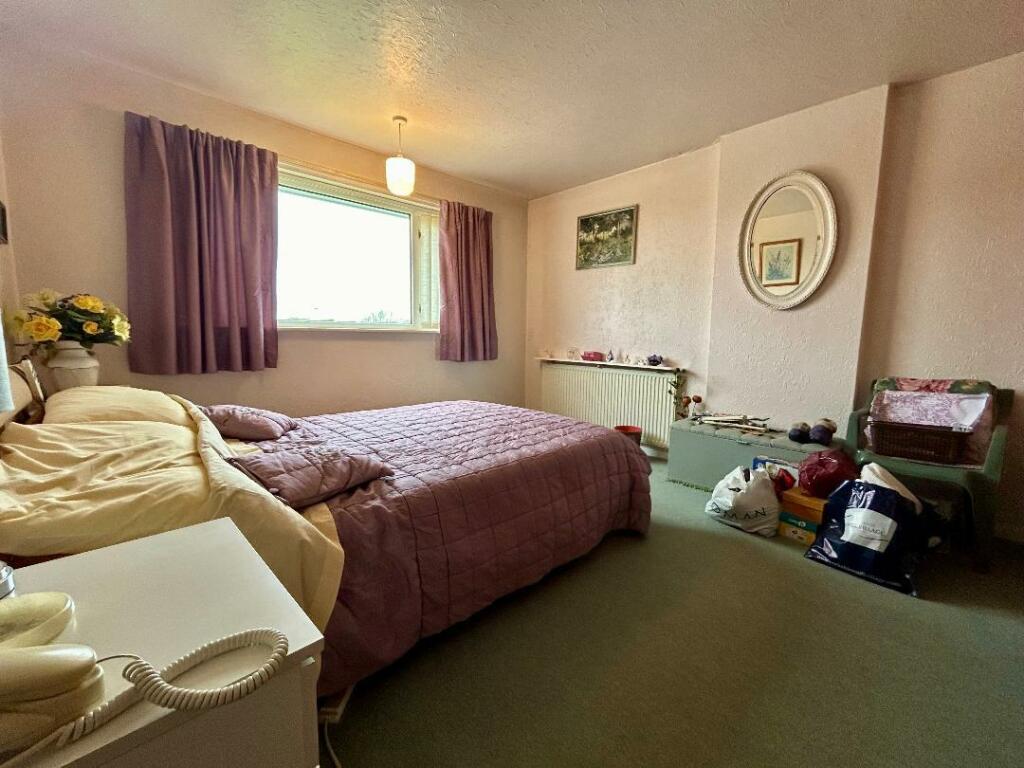 Master Bedroom v1.jpg