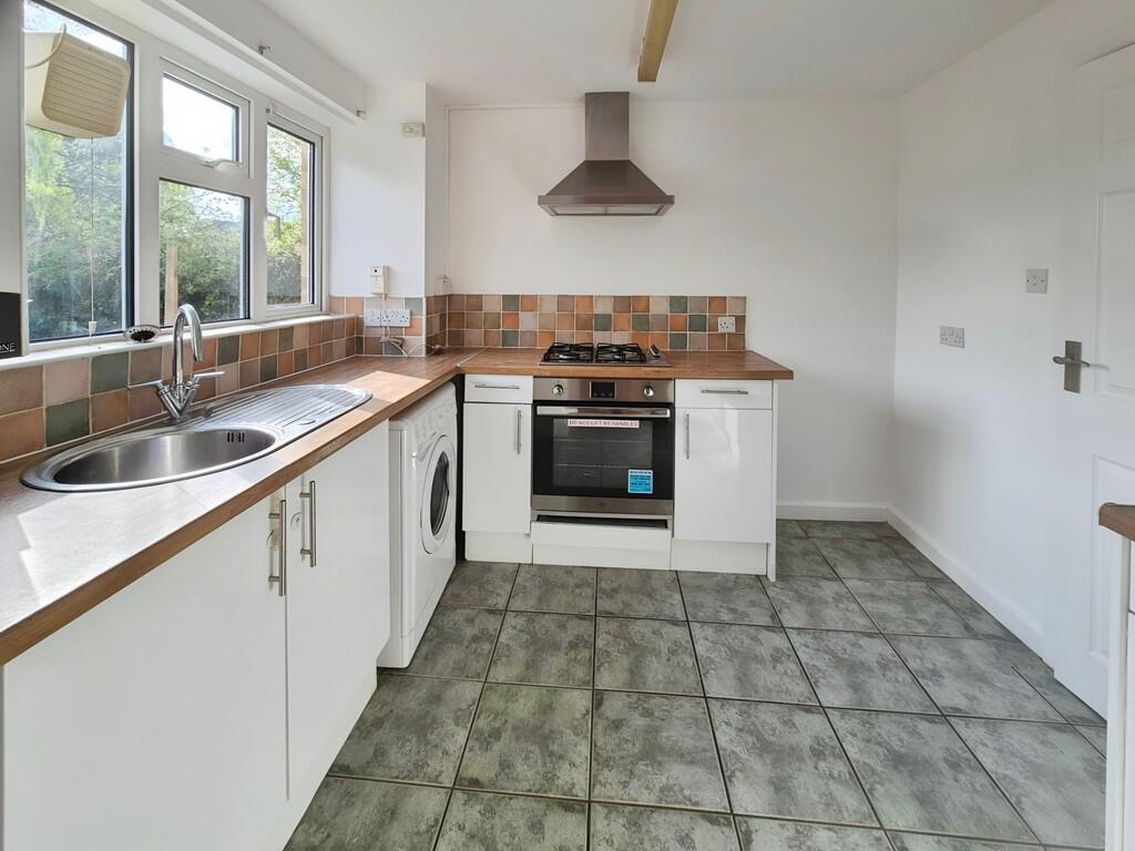 d1774436-10000268...