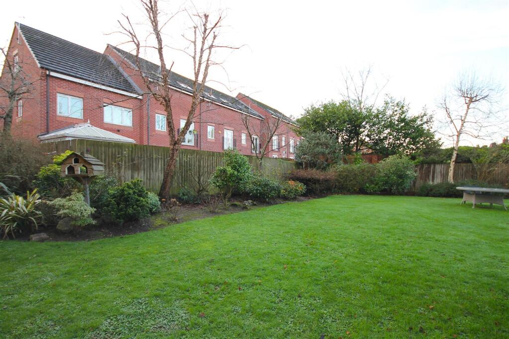 Communal gardens