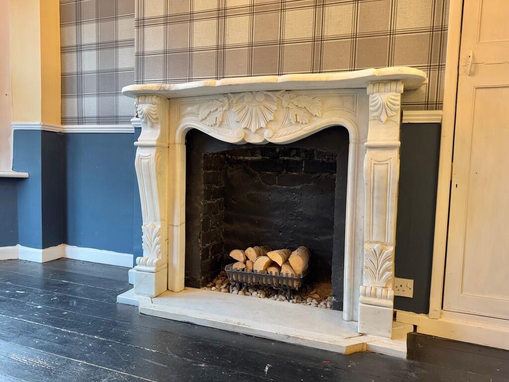 reception room fi...