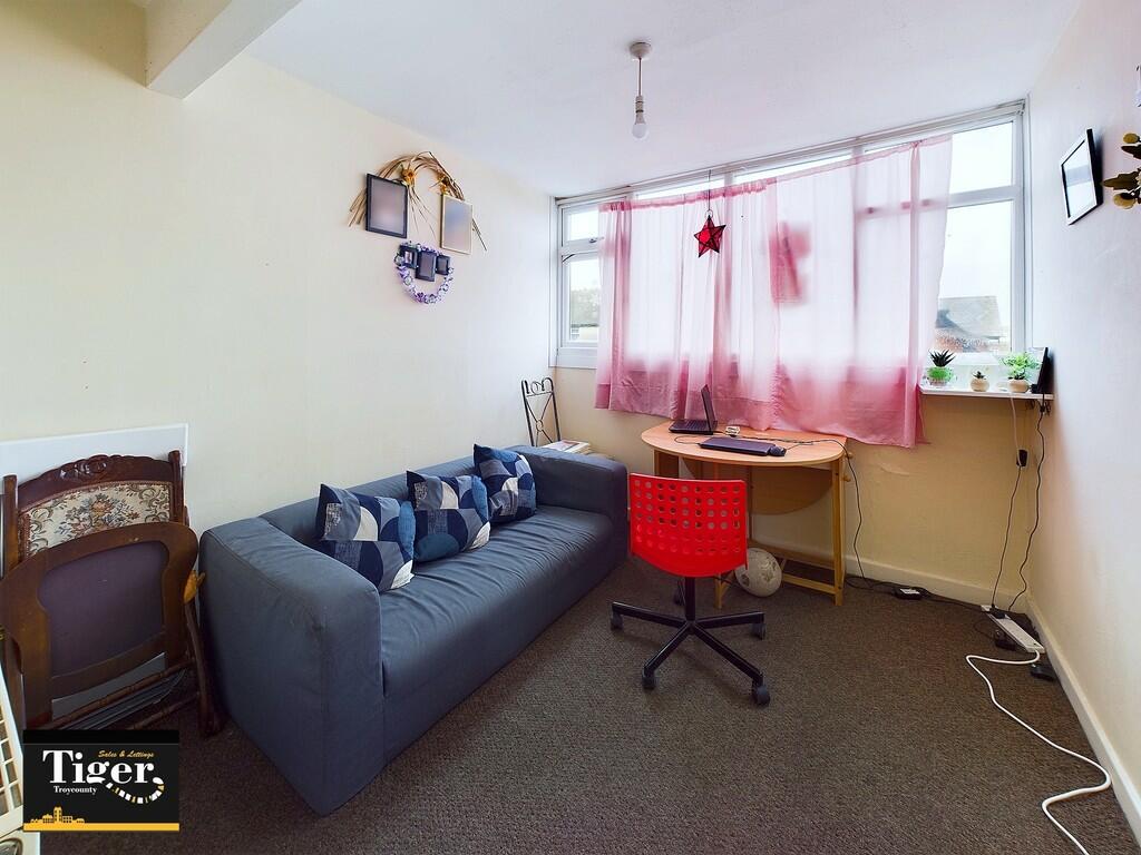 CAM03440G0-PR0196...