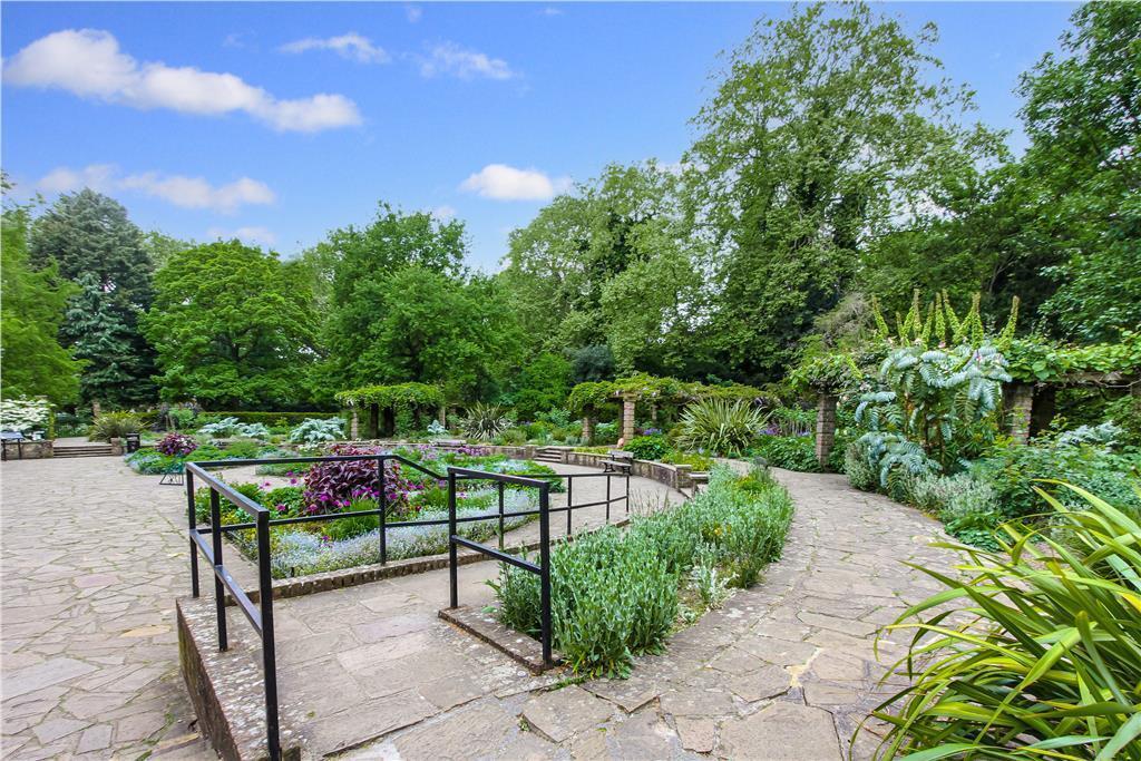 Southwark Park - The Ada Salter Garden