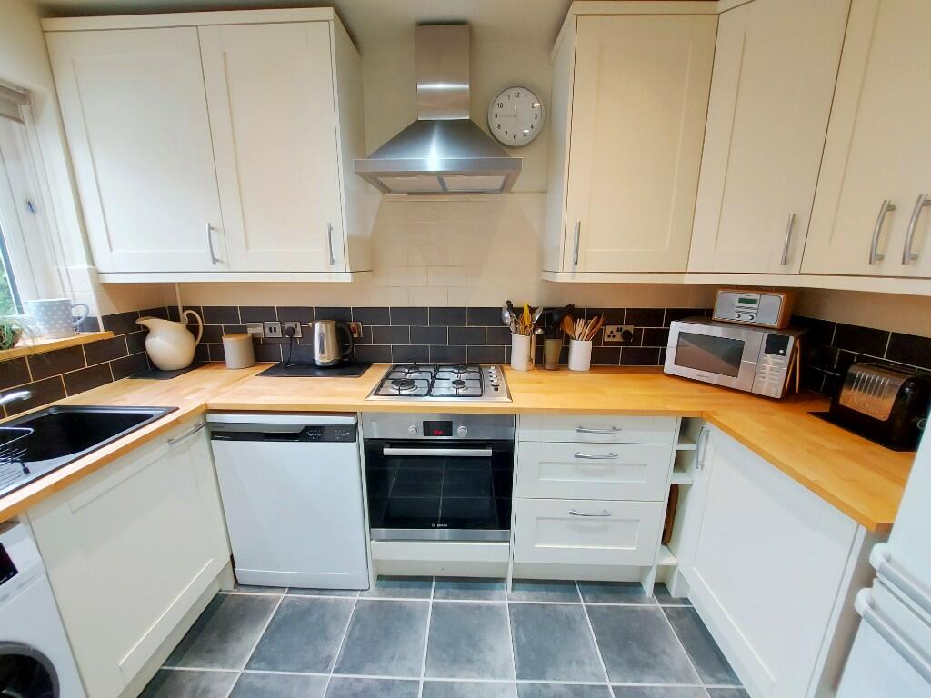 Re-fitted Kitchen 
