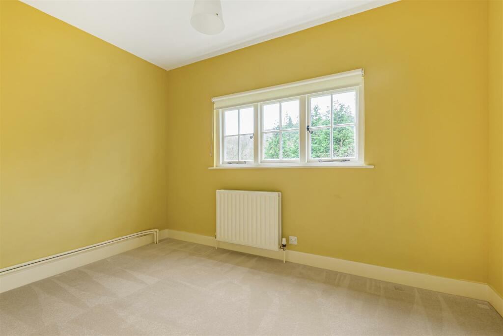 Bedroom 3.jpg