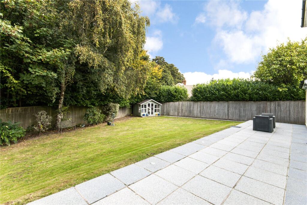 Terrace &amp; Garden