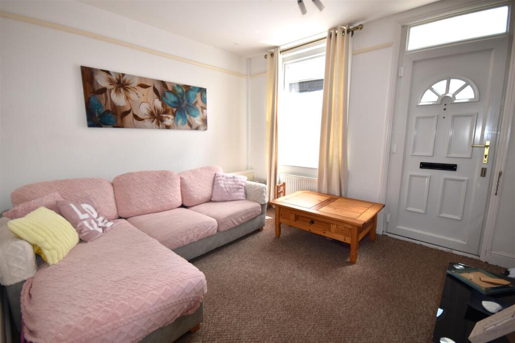 Lounge with door.JPG