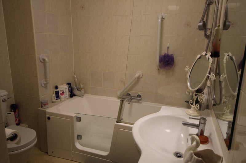 Photo 10