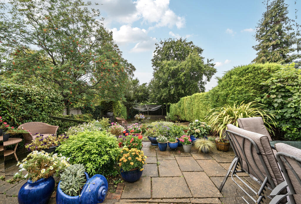 1346590-16-68b820...