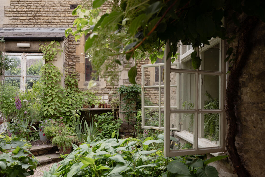 295498 -  Barn Hill, Stamford-32.jpg