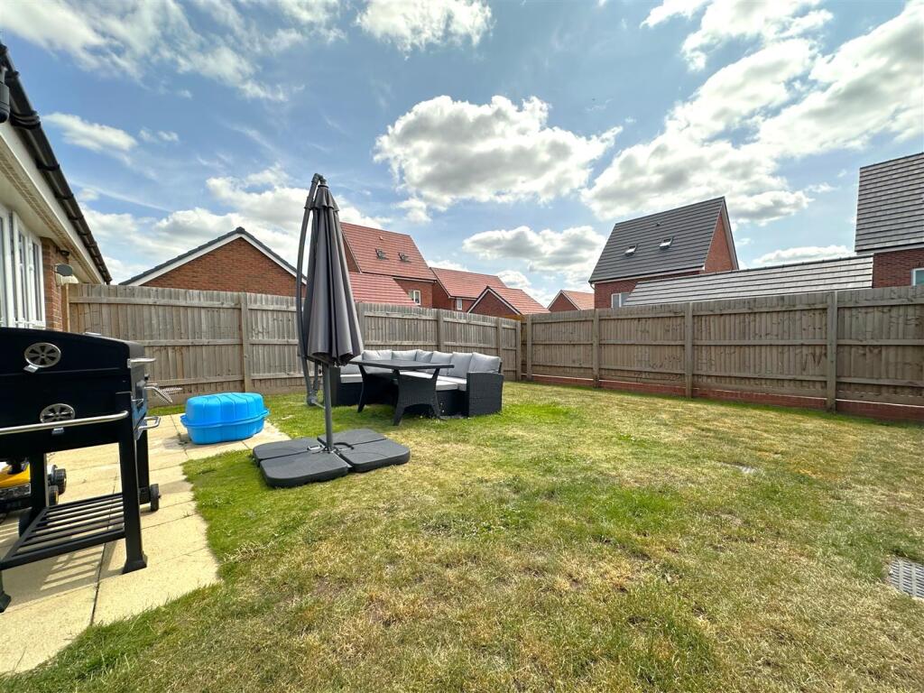 Well-Appointed Garden 208