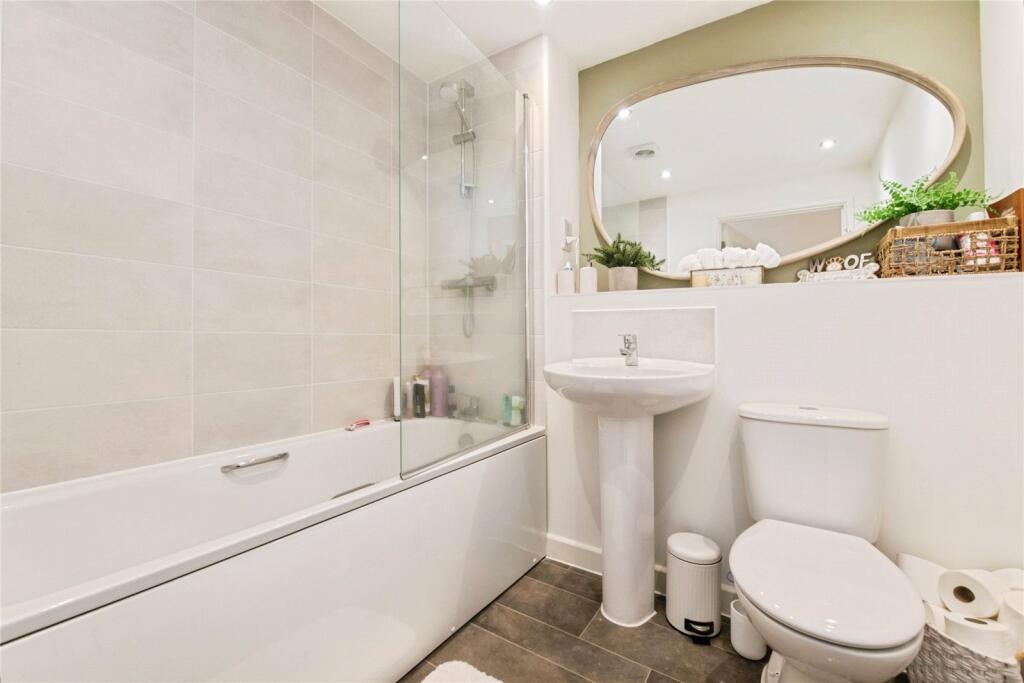 Stapleton Way, Matford, Exeter, Devon, EX2