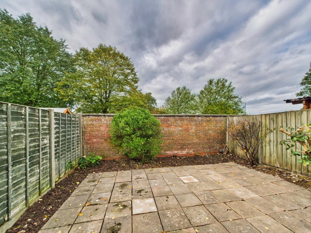 CAM02023G0-PR0178-STILL033