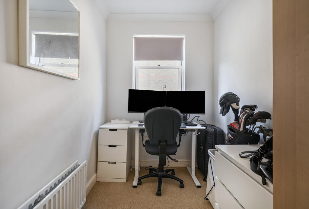 1313593-4-685e9c3...