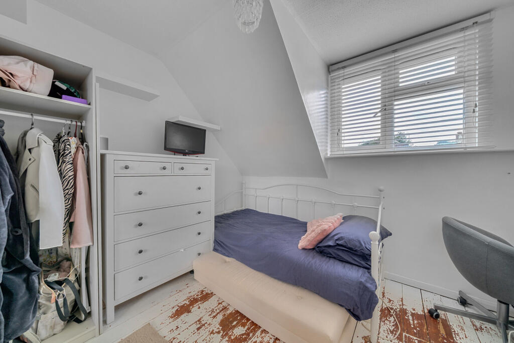 1326842-5-6883b7c...