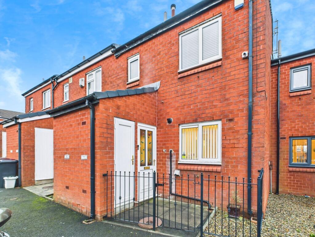 Reedham Close, Bolton, BL1