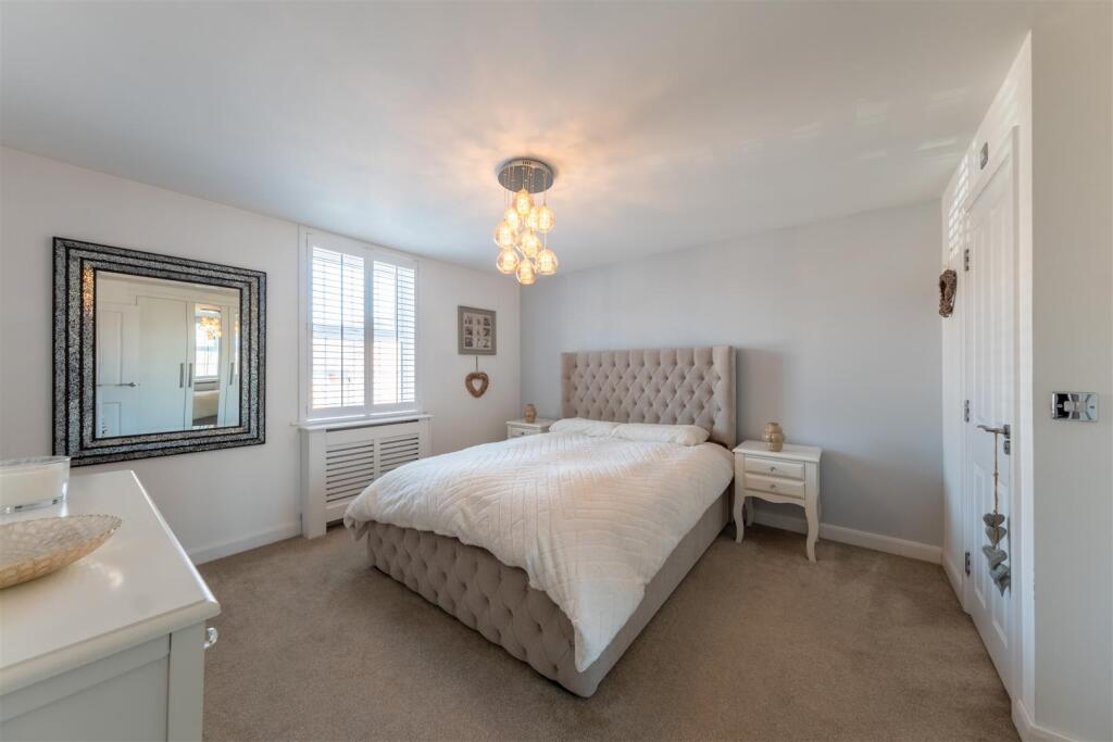 4 Brooke Avenue-022.jpg