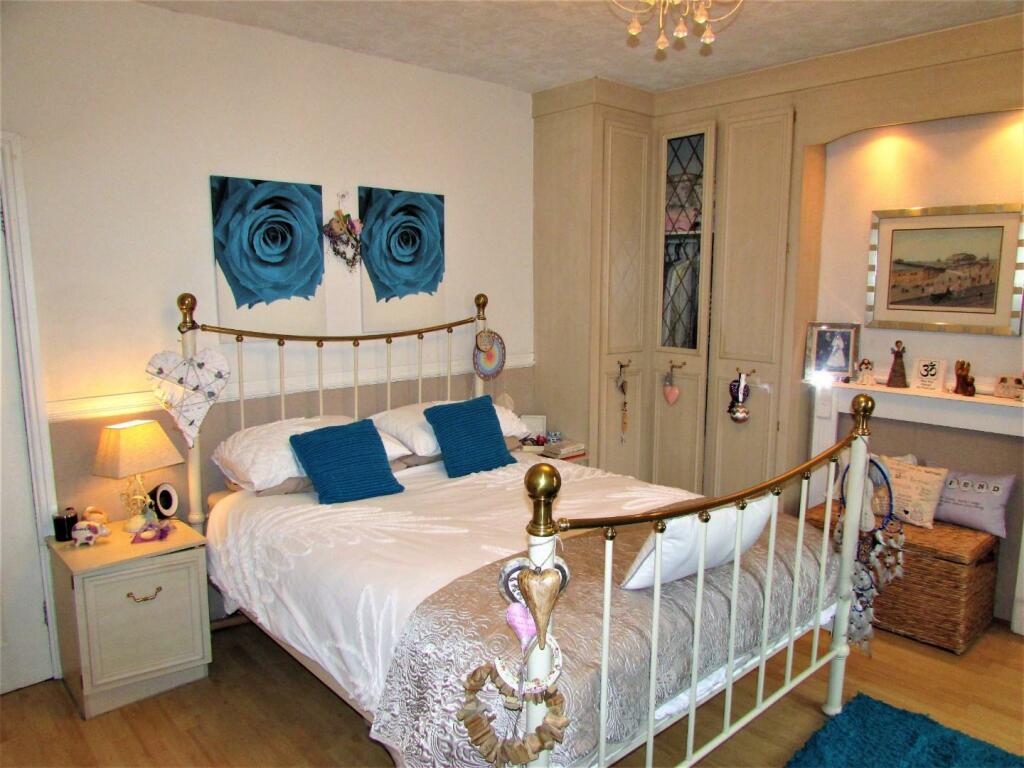 ARW230beddd1.JPG