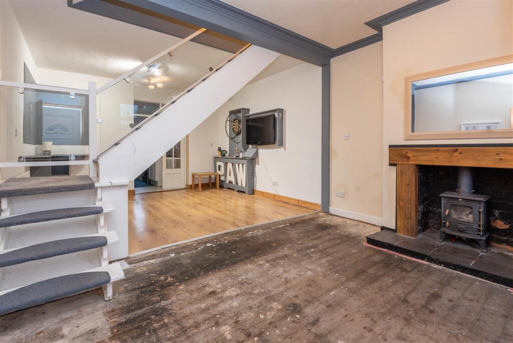 Lounge/Dinning Room