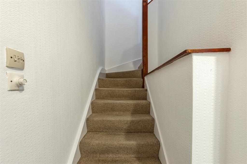 9 Millburn Place Selkirk 20.JPG