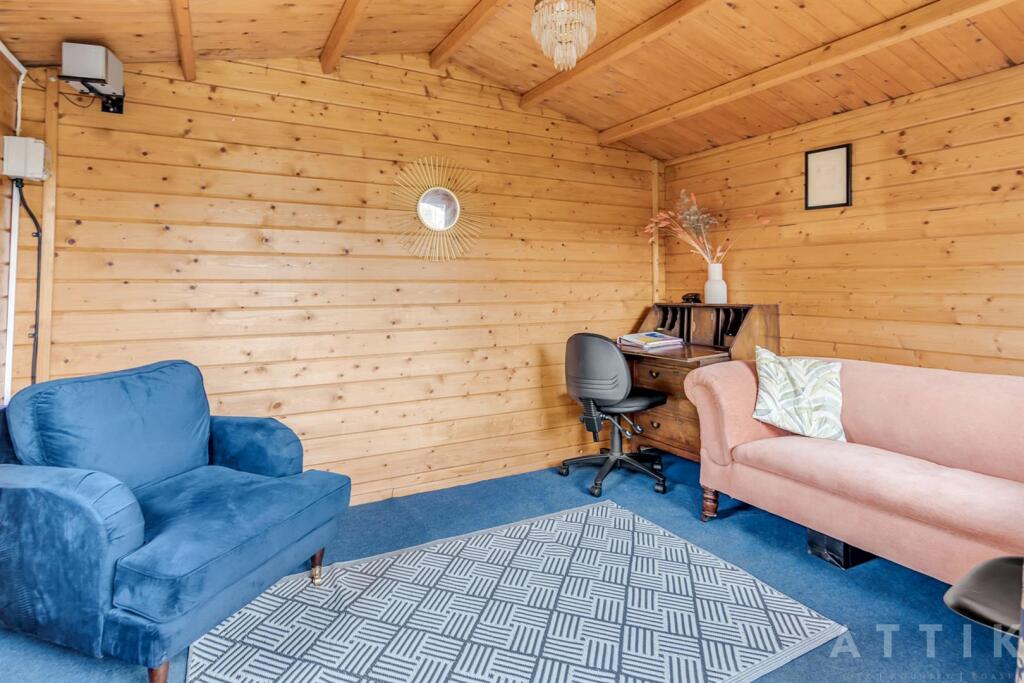 33 Southend Road Bungay NR35 1DN (18).jpg