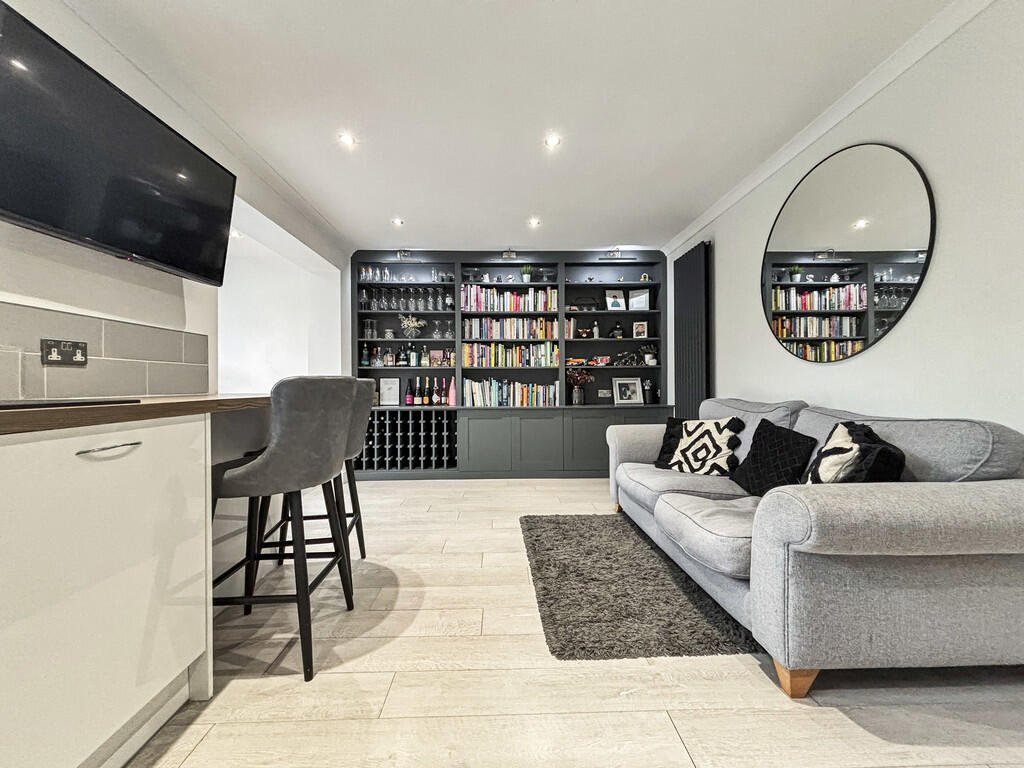 Kitchen/Family Ro...