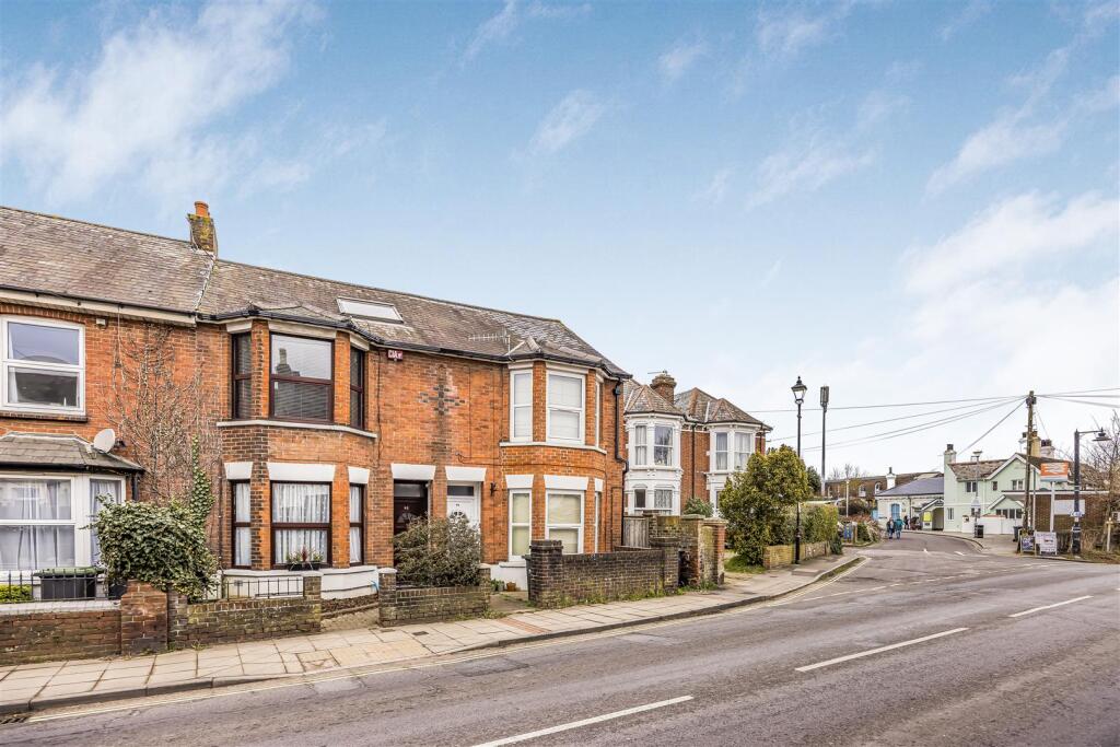 Garden Flat, 92 North Street, Emsworth-PorticoMark