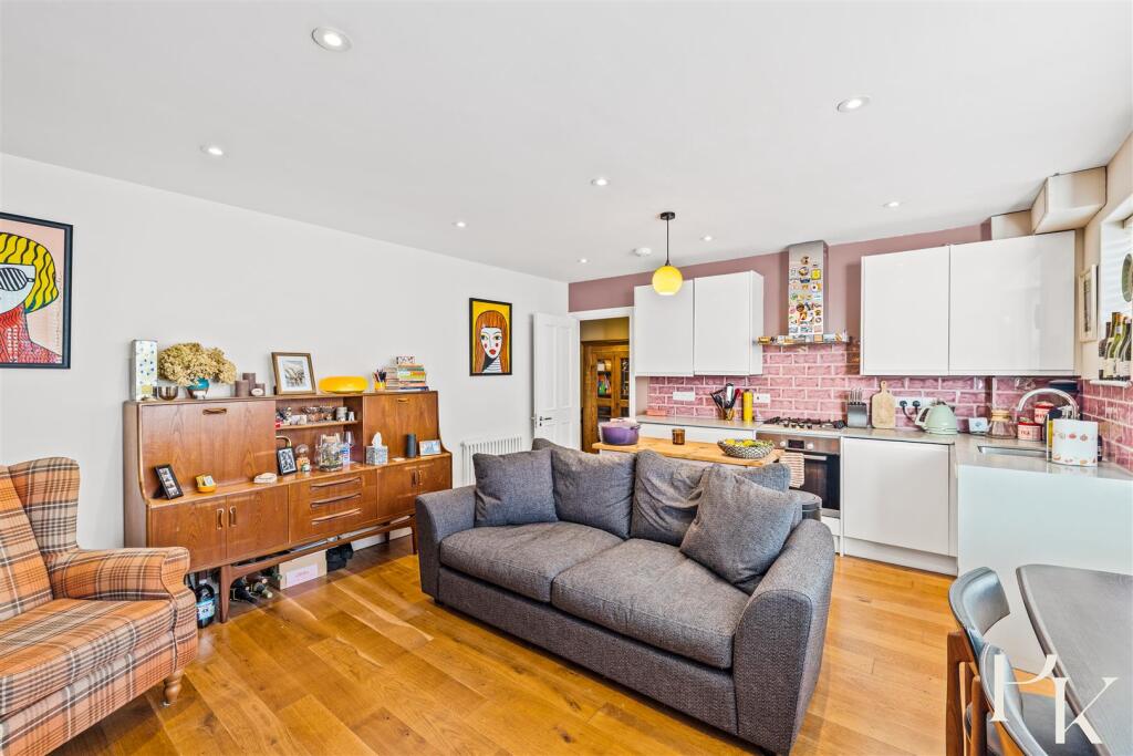 Living Room/Kitchen