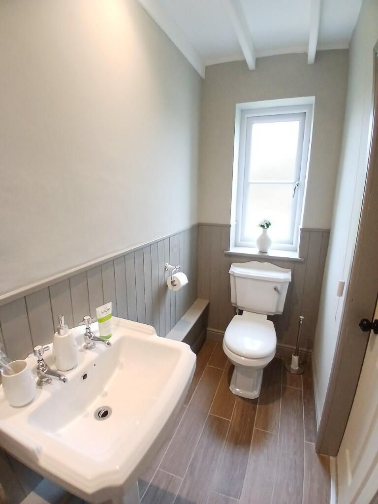 EN-SUITE 2