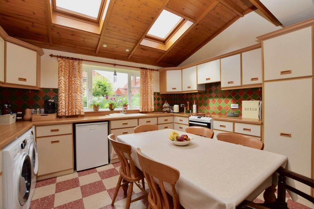 Kitchen/Dining Ro...