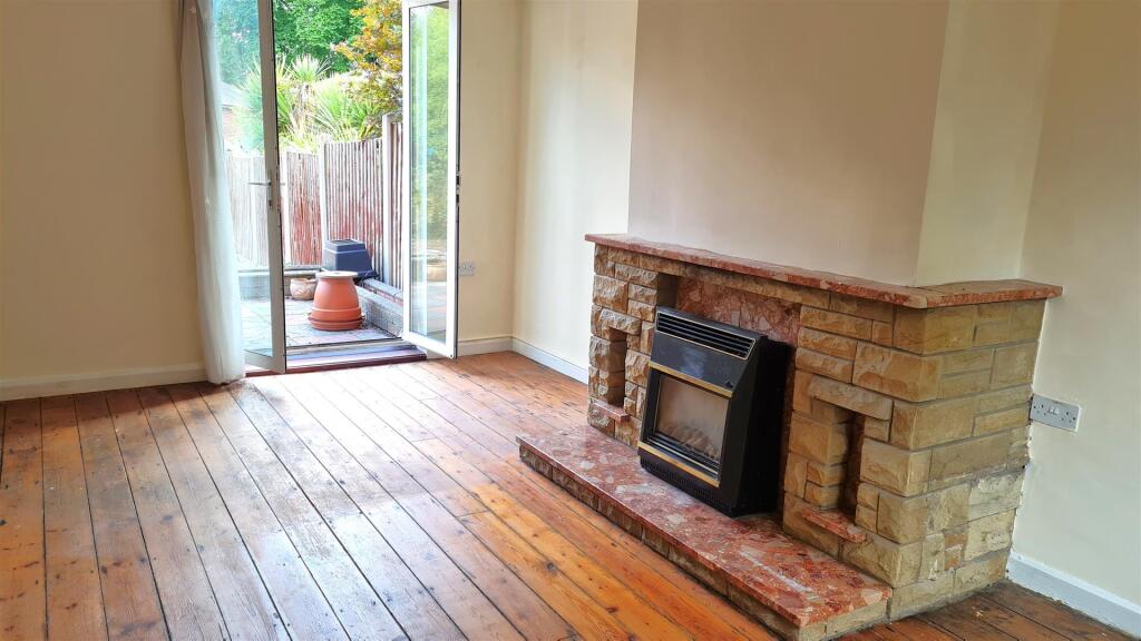 Living Room Picture Two.jpg
