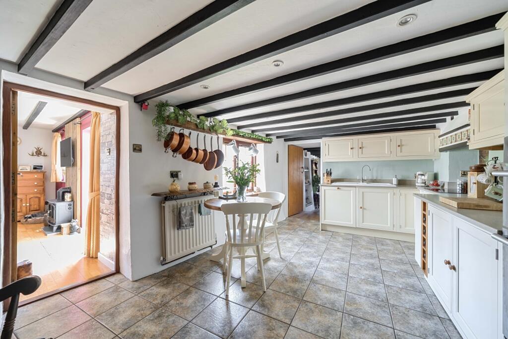 1293587-13-6825f84e19c45-ARW