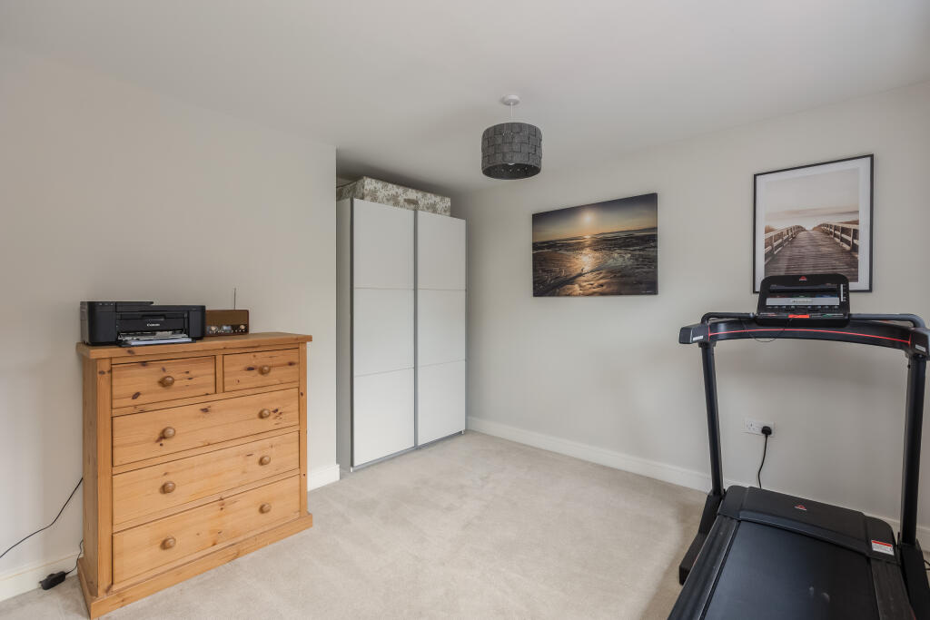 Headland Rise 16 Bedroom 4-1