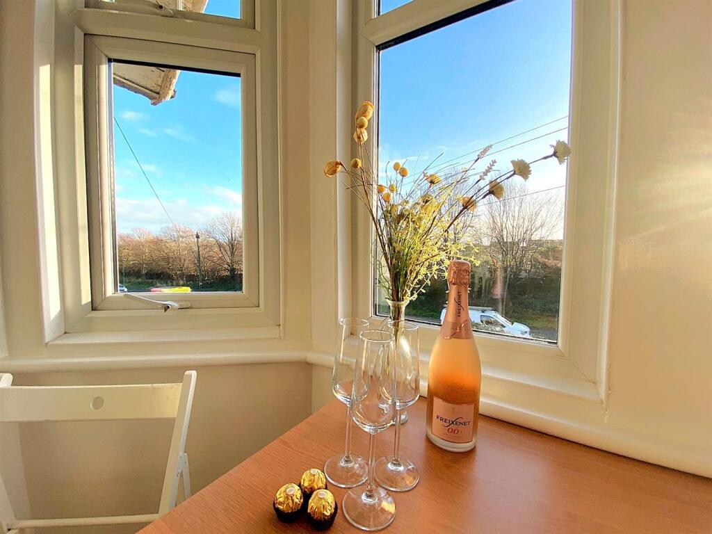 69 De la Warr Rd - a2.jpg