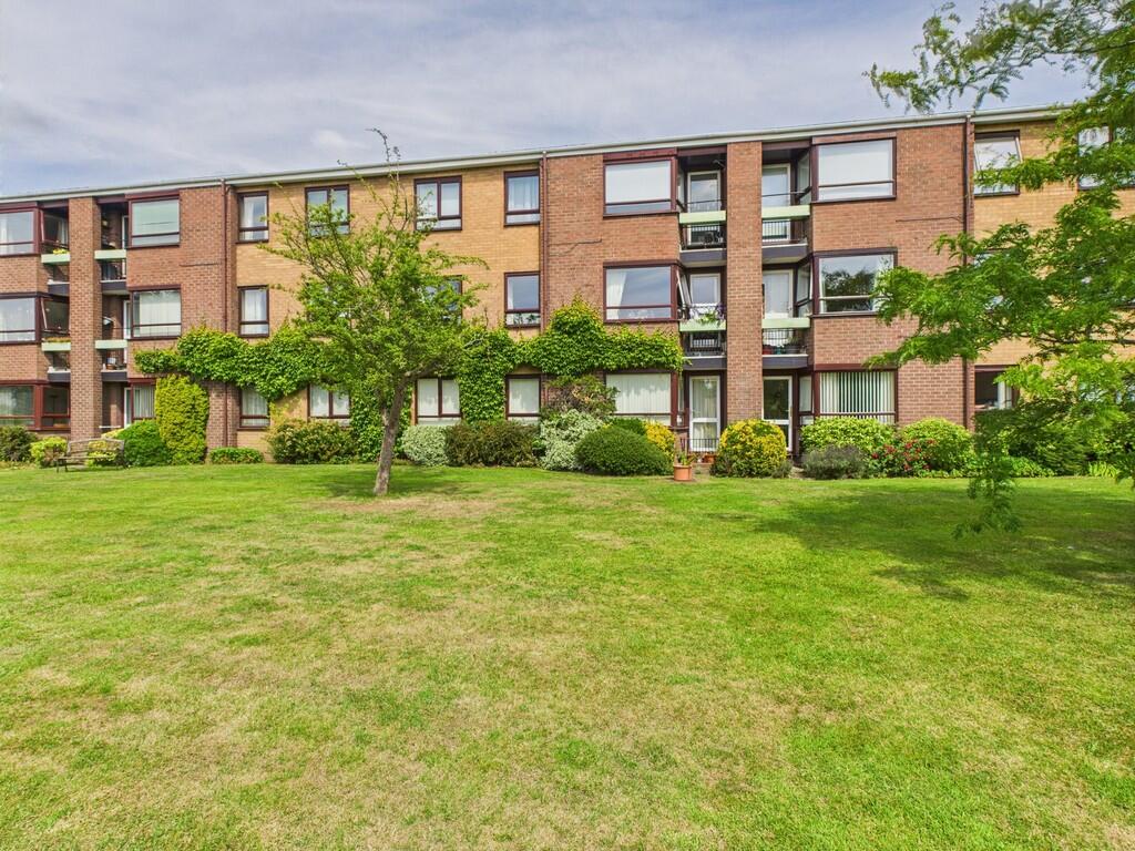 CAM02854G0-PR0423...