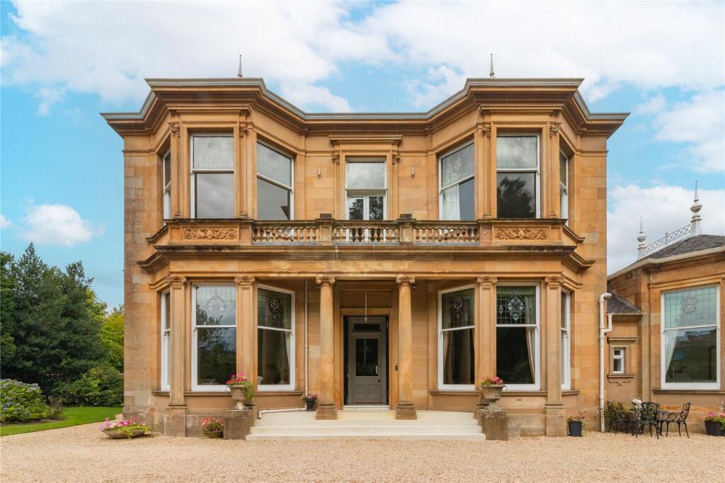 Dalziel Drive