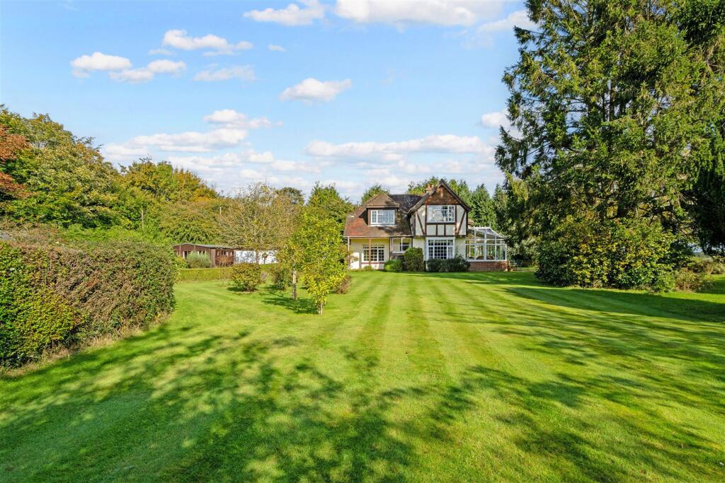 House &amp; Gardens