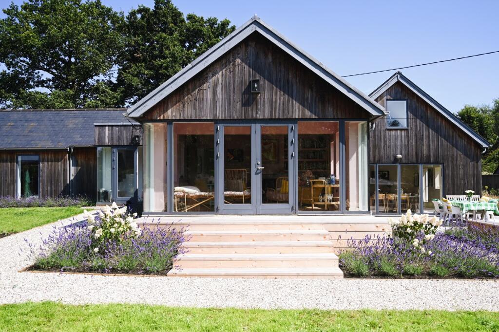 269644 - a0O6700000pBwTpEAK_N92_highres .JPG