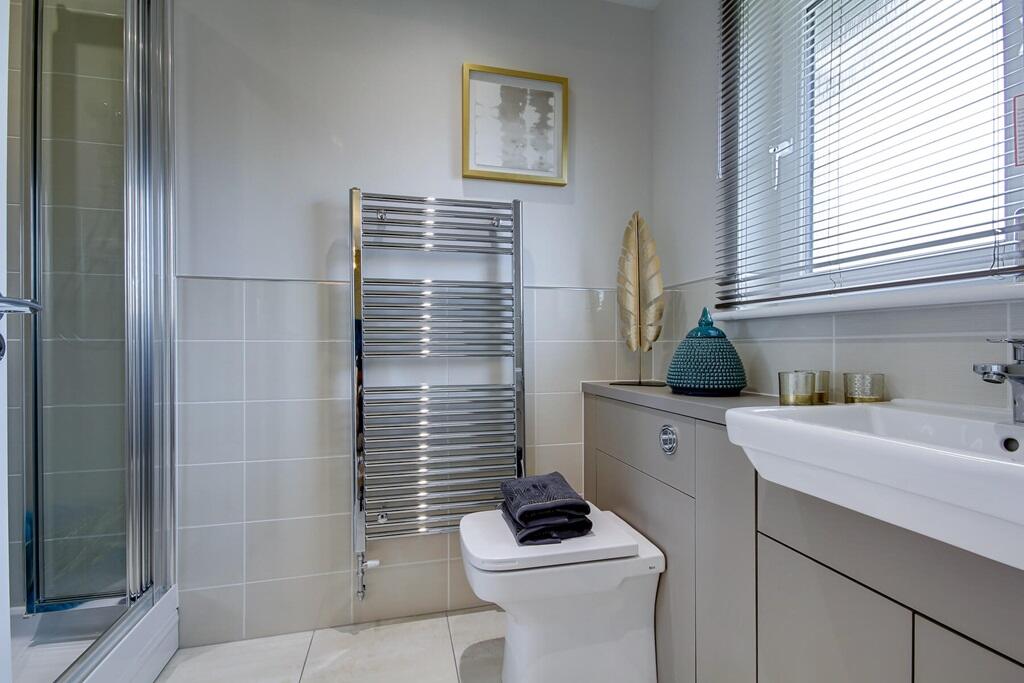 An en suite away from the family