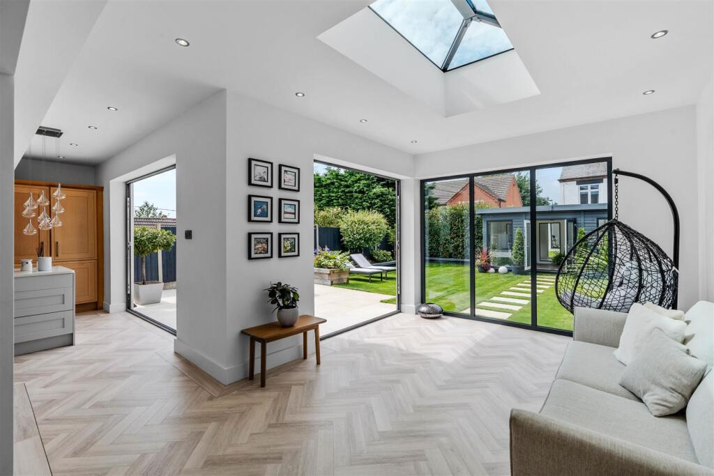 60 Harecroft Crescent, Sapcote