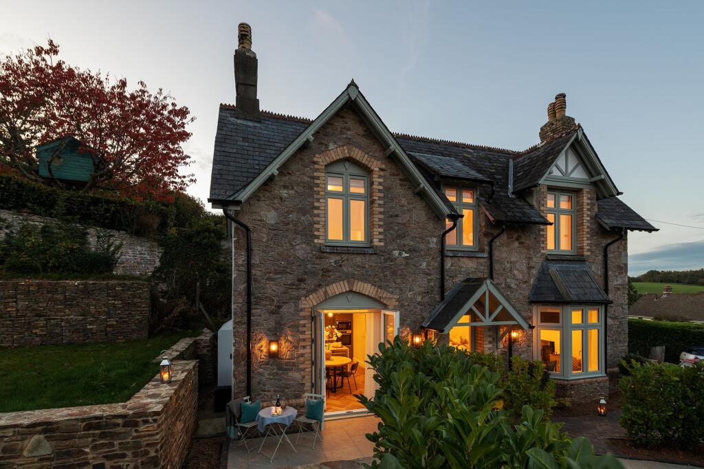 Twilight_The Manse, Dittisham
